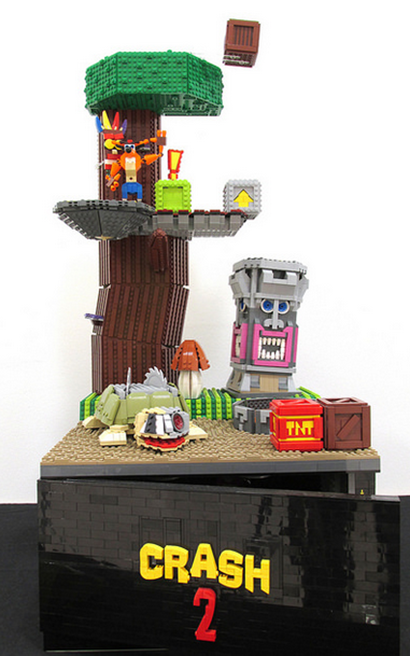 Illustration for article titled LEGO Diorama Is The Perfect Homage To Crash Bandicoot